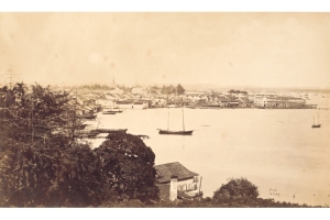Baie de Telok Ayer en 1872, photo prise par Bourne et Shepherd. National Museum of Singapore.